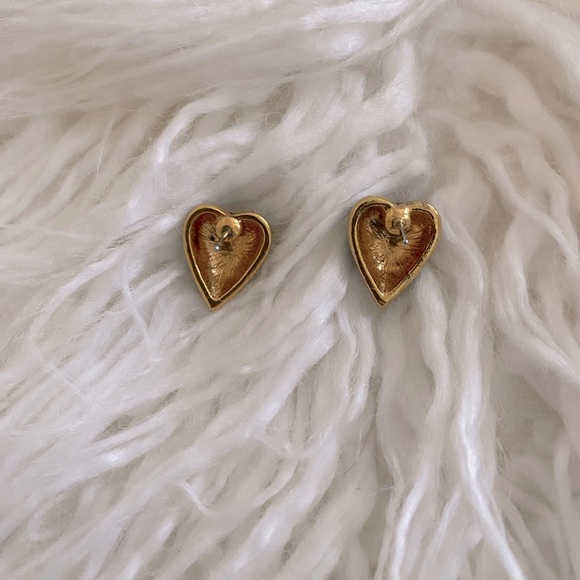 Betsey Johnson gold tone Black Enamel heart studs with rhinestone - Picture 2 of 2